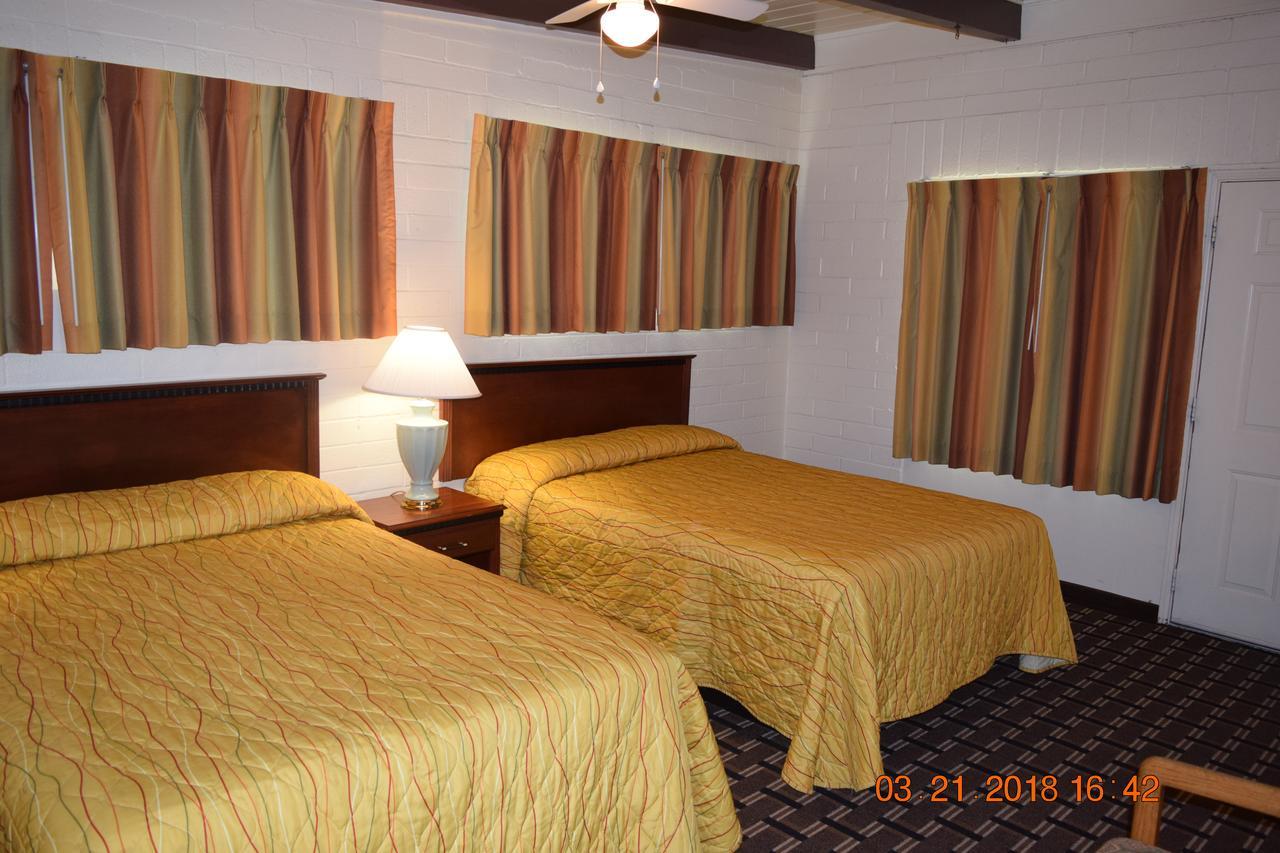 Stanlunds Inn&Suites Borrego Springs Eksteriør bilde