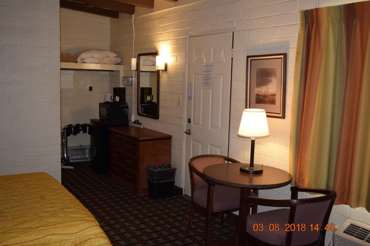 Stanlunds Inn&Suites Borrego Springs Eksteriør bilde